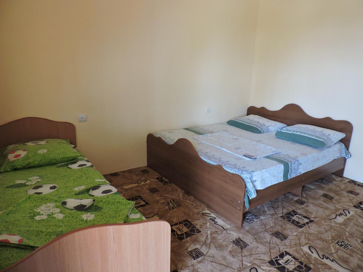 Guesthouse U Moti New Athos Экстерьер фото